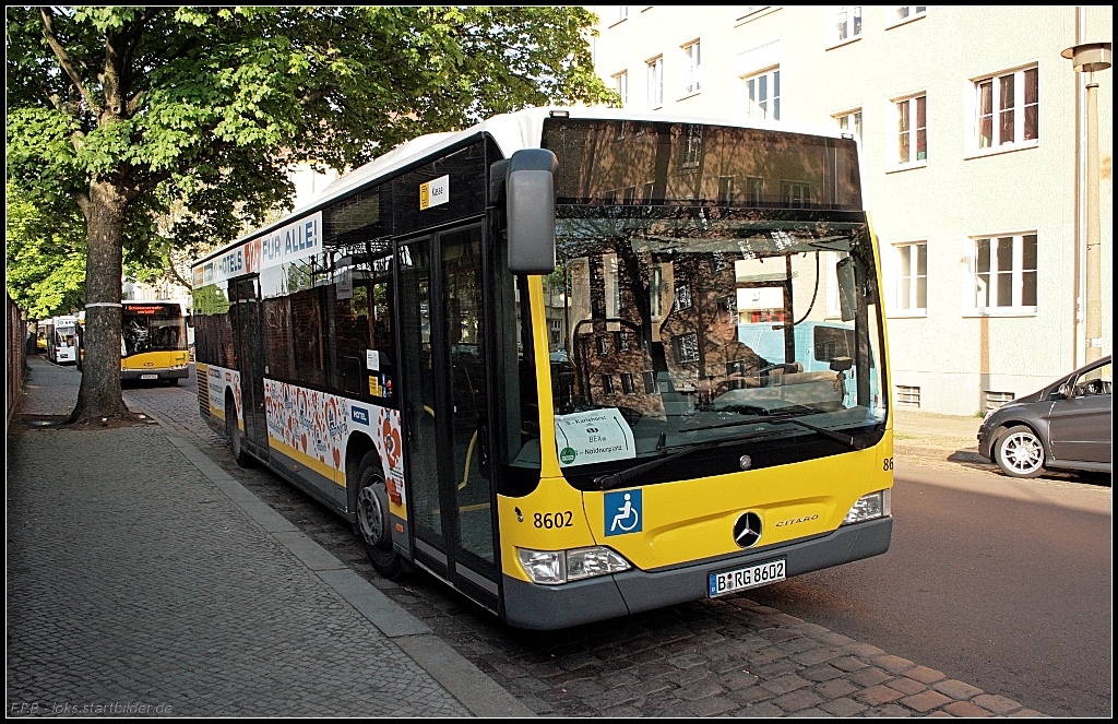 Wagen 8602 eingesetzt im S-Bahnersatzverkehr zwischen Nldnerplatz und Karlshorst (B RG 8602, gesehen Berlin Nldnerplatz 21.05.2010)