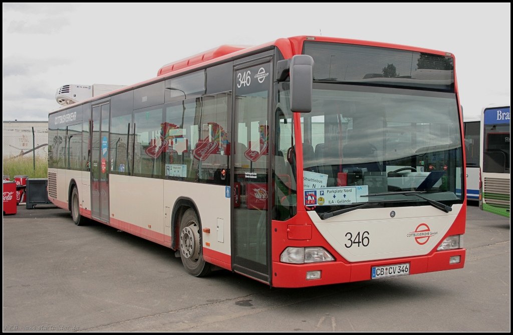 Für den Transfer ILA-Gelände <-> Parkplätze ist Wagen 346 im Einsatz (CB CV 346, Typ O 530 Citaro, gesehen ILA-Bushaltestelle 13.06.2010)