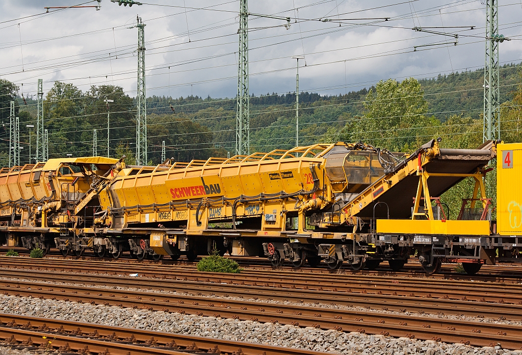 Materialf�rder- und Siloeinheit MFS 100, der Schweerbau abgestell am 28.08.2011 in Betzdorf/Sieg
