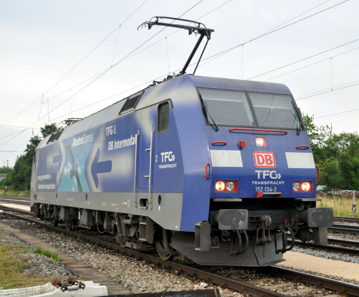 152 134-3  Albatros  in Beimerstettenam 12.07.2011.