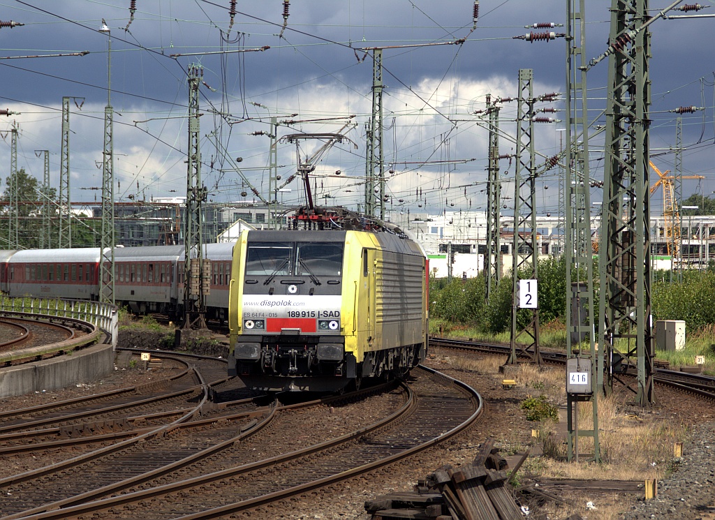 189 915-2/ES64F4-015 I-SAD(Class 189 VD)mit dem AZ 13380 aus Verona P.N. bei der Einfahrt in den Bahnhof Hamburg-Altona. 15.07.2012 