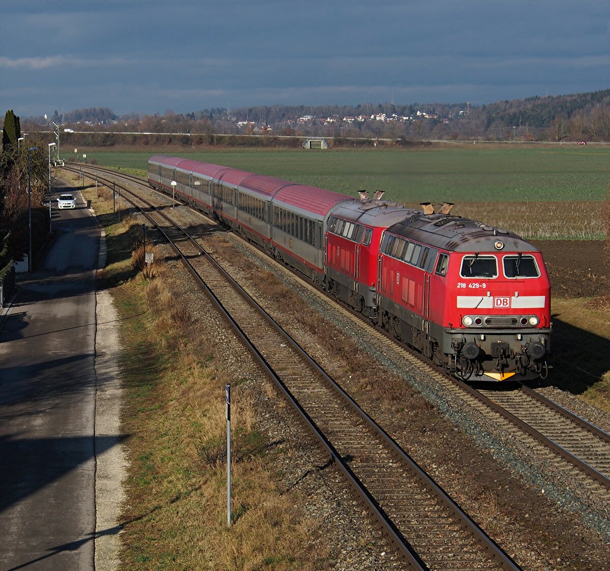 218 429-8 und 218 DB mit IC 119 �BB als Umleiter in V�hringen am 07.01.2020.