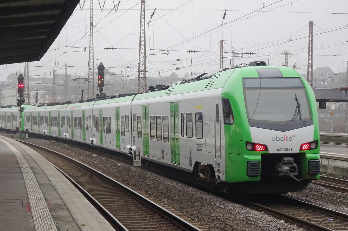 Abellio 3429 004 durchfahrt Essen Hbf am tr�ben 26 Januar 2022.