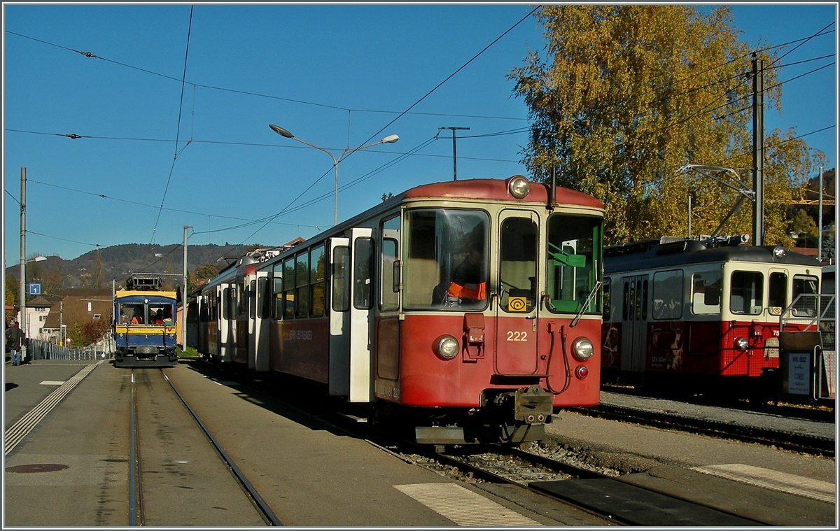 Abgehauen: als ich zur Arbeit ging und am Bahnhof von Blonay ankam, sah ich den MOB Tm 4, doch bis ich den Fotoapart bereit hatte, war der Tm 4 schon weg...
26. Nov. 2013