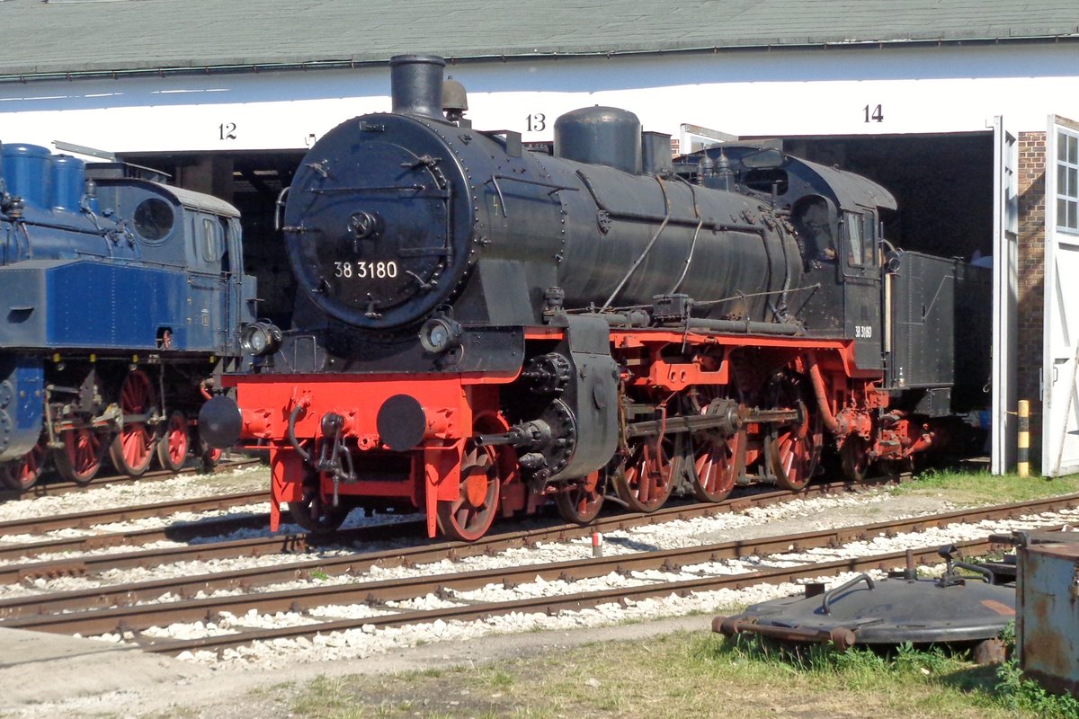 Am 2 Juni 2019 steht 38 3180 -eine Preussin in Bayern- ins BEM in N�rdlingen. 