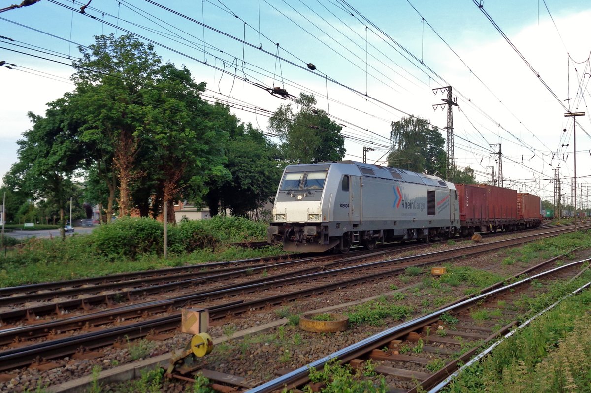 Am 22 Mai 2017 verl�sst DE 804 Emmerich.