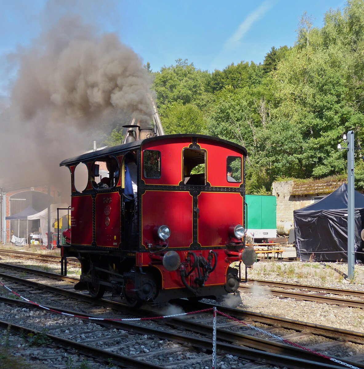 Dampffestival im Fond de Gras, Stehkesseldamplok 503 f�hrt aus der Bef�llungsanlage kommend in Bahnhof Fond de Gras ein um sich vor den Zug zusetzen. 04.09.2022 
