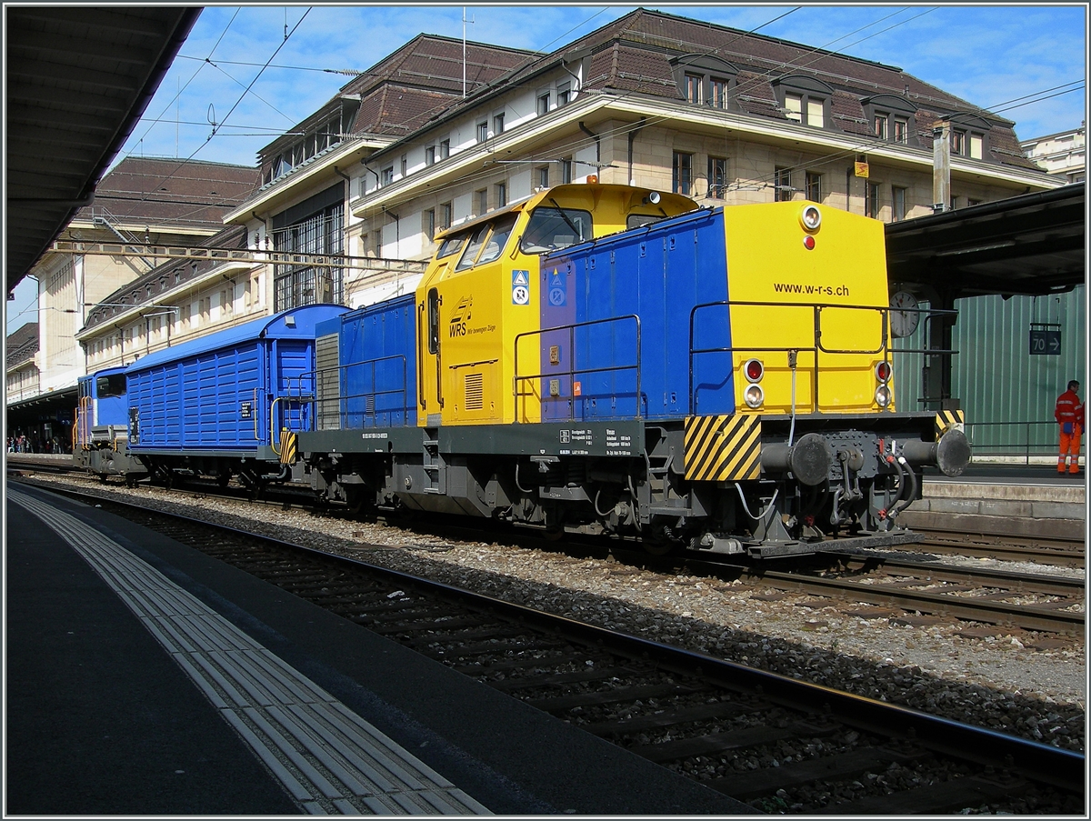 Das Gleis Zwei in Lausanne ist immer wieder f�r interessante Bilder gut: die Am 847 906-5 (98 855 847 906-5 CH-WRSCH) wartet auf die Weiterfahrt.
28. M�rz 2015