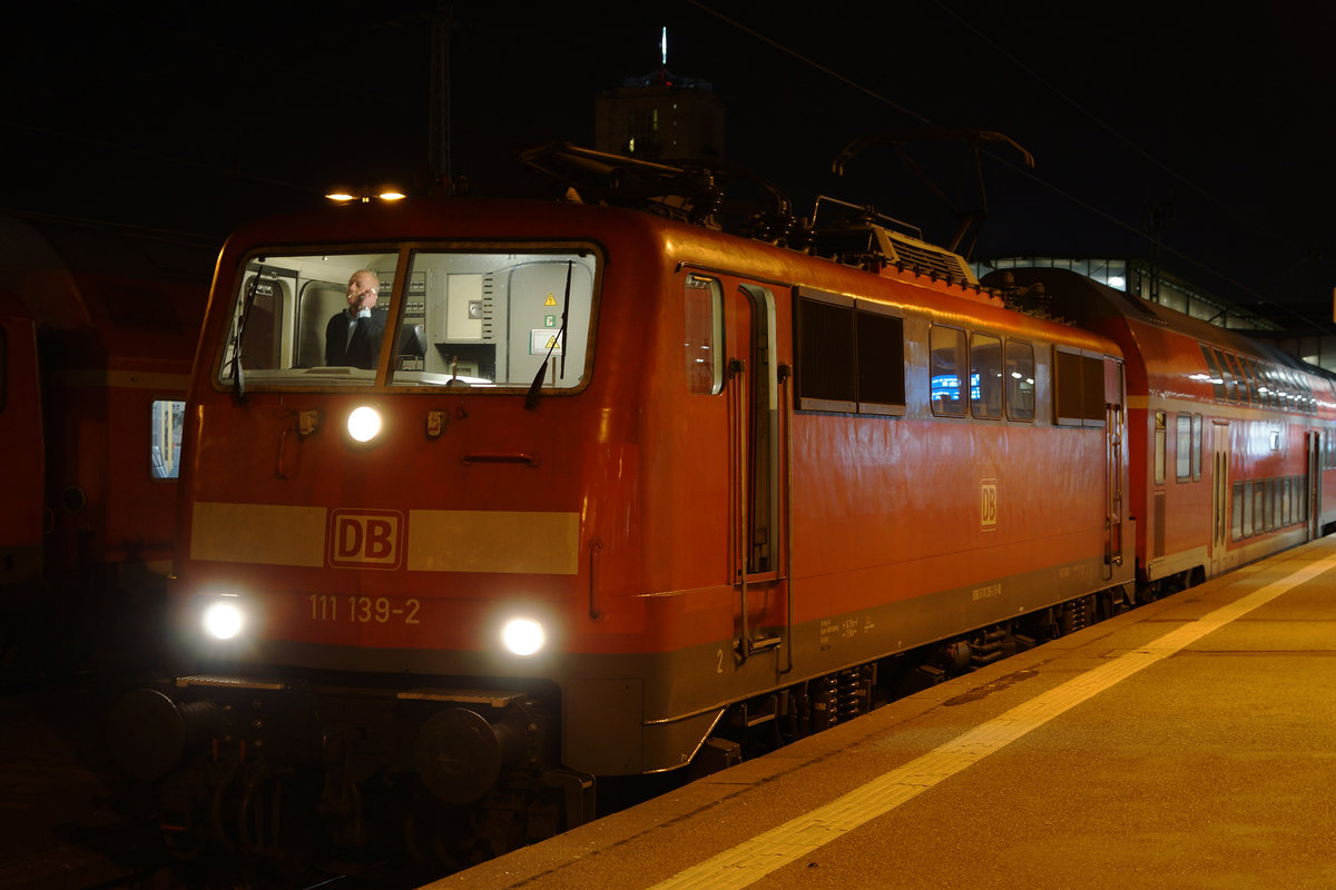 DB: Impressionen des Bahnhofs Stuttgart Hbf vom 3. Dezember 2016.
Foto: Walter Ruetsch