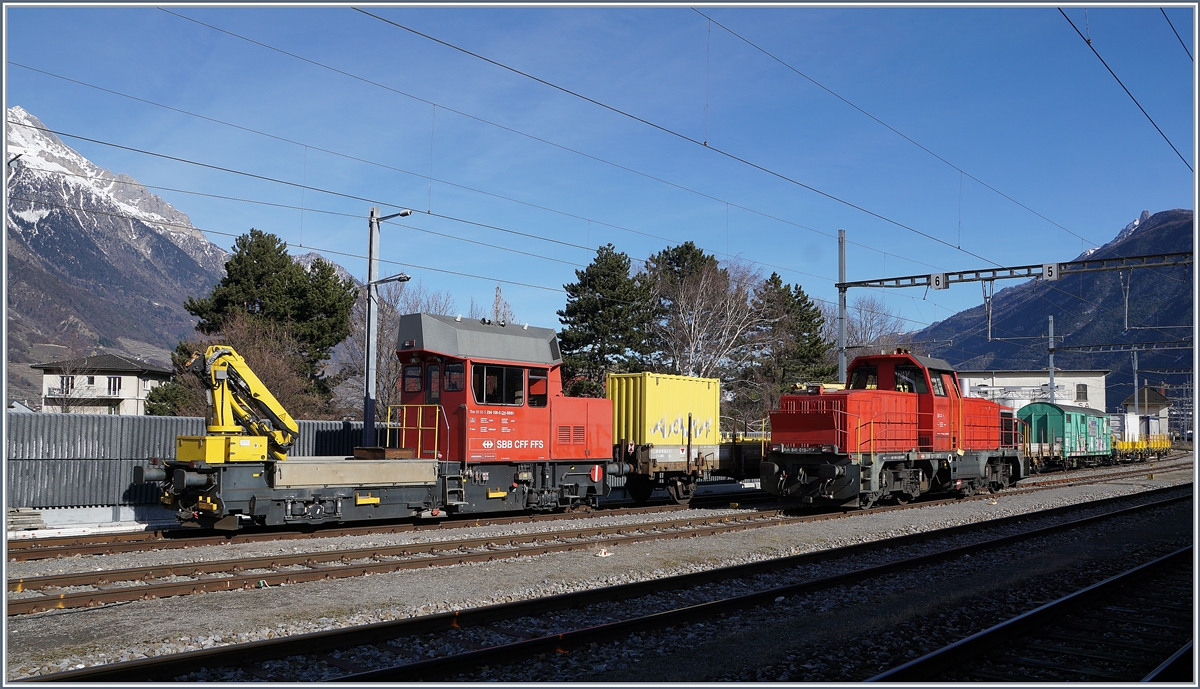 Der Tm 234 105-5 (UIC 98 85 5 234 105-5 CH-SBBI) und rechts im Bild die SBB Am 841 019 (UIC 92 85 8 8/41 019-3 CH-SBBI) in Martigny.

9. Feb. 2020