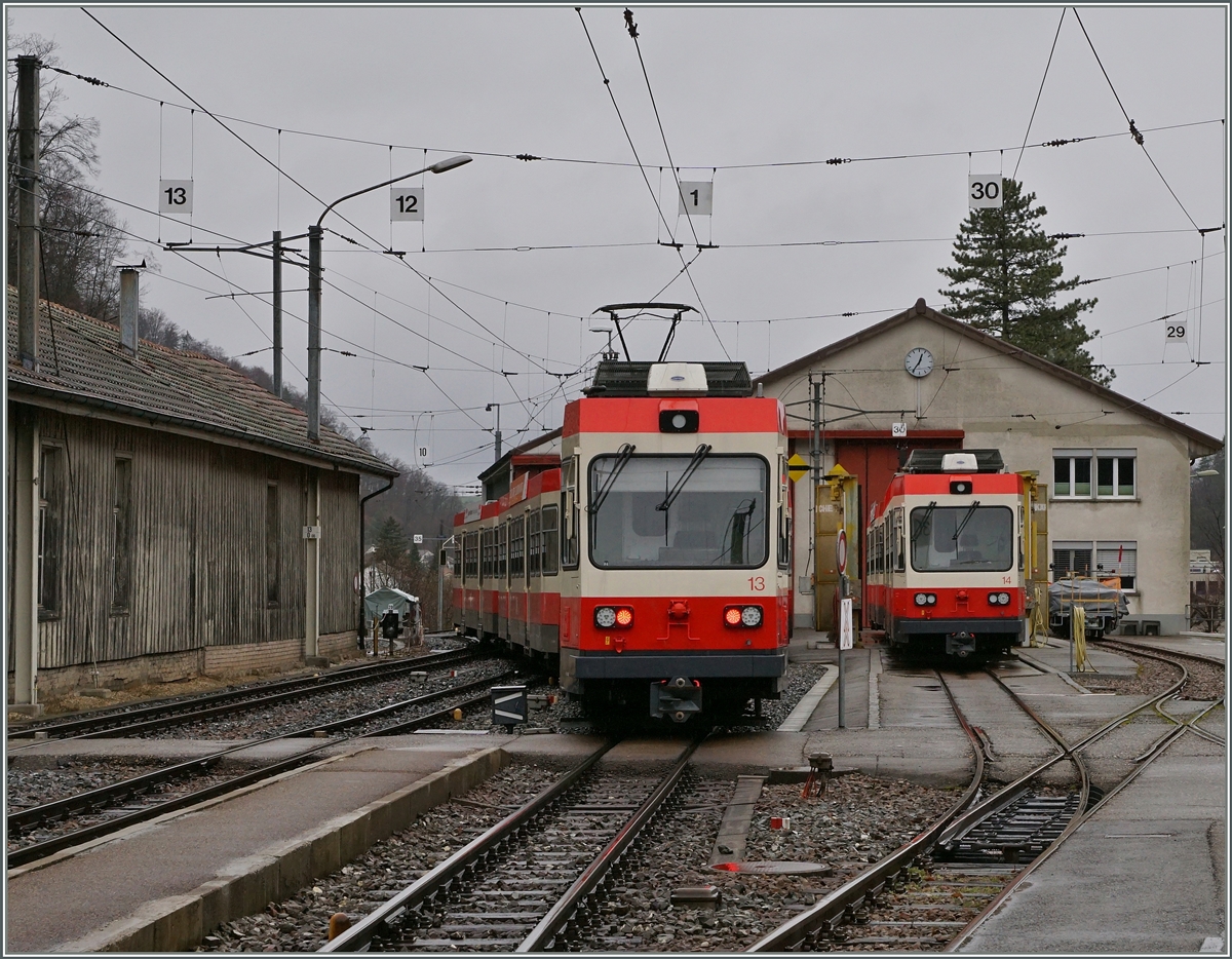 Der WB Regionalzug 3149 verlässt Waldenburg Richtung Liestal.
5. März 2016