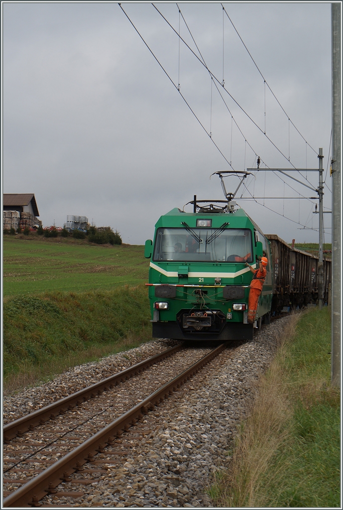 Der Zuckerrübenzug wird bereit gestellt.
Bei Mauraz, den 15. Okt. 2014