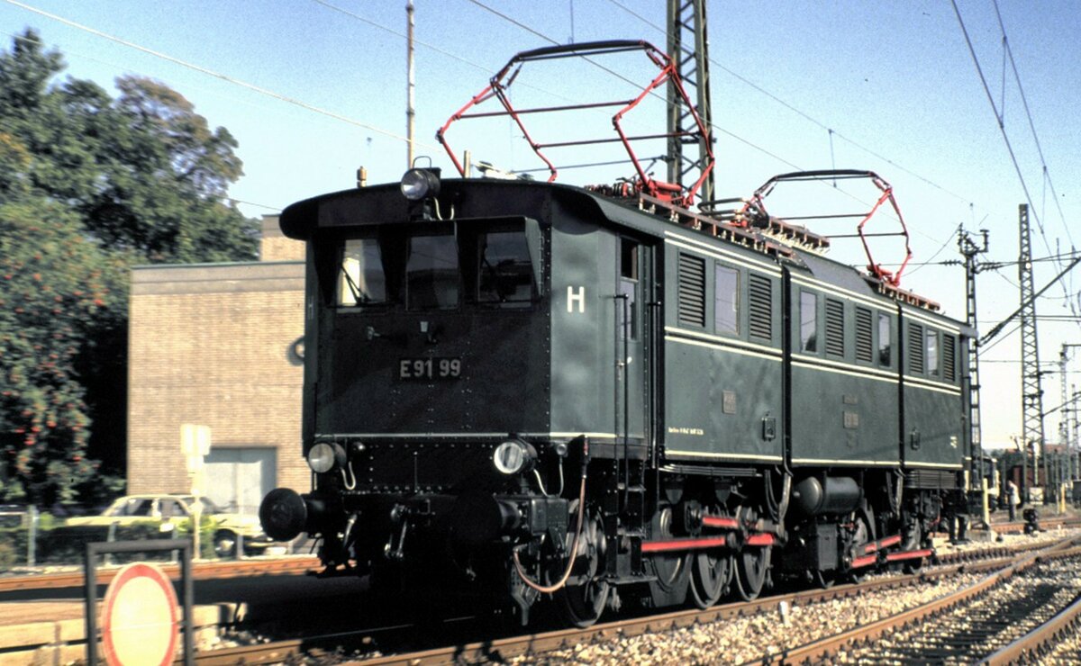 E 91 99 in Göppingen am 10.10.1987.