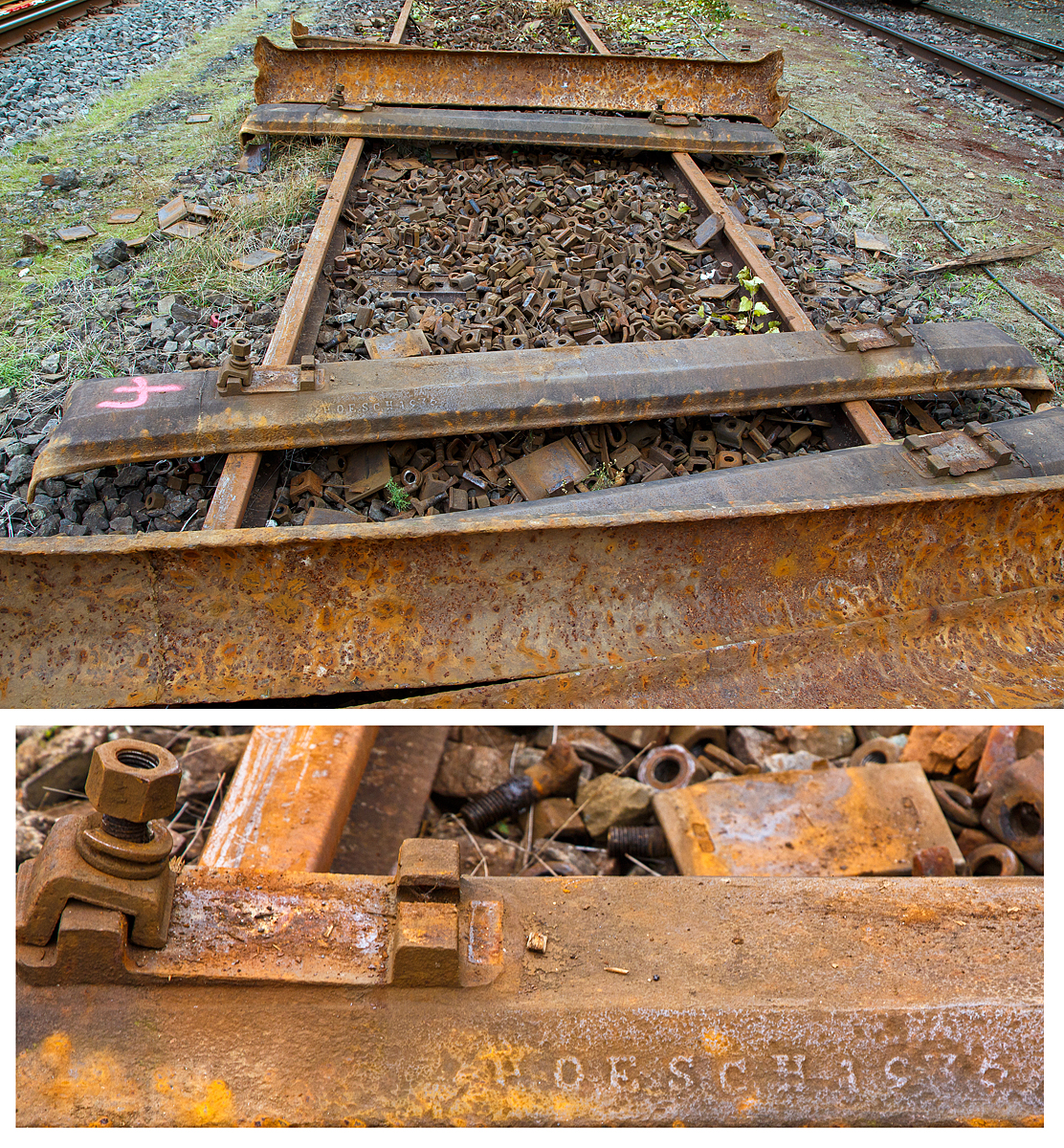 
Es hat schon seinen Grund warum das Gleis der Hellertalbahn (KBS 462) zwischen Herdorf und Neunkirchen erneuert wird:
Eine alte 1936 von Hoesch hergestellt Stahlschwelle mit aufgeschweißter Rippenplatte (Trogschwelle), am 14.10.2020 im Bahnhof Herdorf.

Vor dem Aufkommen der Spannbetonschwellen wurden häufig auch Stahlschwellen verwendet. Sie sind mit einer Liegedauer von ca. 70 bis 100 Jahren deutlich langlebiger als Holzschwellen und müssen nicht mit Steinkohlenteeröl imprägniert werden. Durch den (mit Schotter gefüllten) Trog bieten sie trotz ihrer geringeren Masse eine bessere Gleislagestabilität. Es gab und gibt unterschiedliche, auf die Stahlschwellen angepasste Schienenbefestigungen, doch hat sich zumindest im deutschsprachigen Raum seit den 1930er Jahren auch hier die Oberbauart K und zuletzt Ks mit auf die Trogschwelle aufgeschweißten Rippenplatten durchgesetzt. 

Die herkömmliche, trogförmige Stahlschwellenbauart wird heute kaum noch eingesetzt, da ihr Einbau mit Schnellumbaumaschinen Schwierigkeiten bereitet. Zusätzlich ist das mechanisierte Stopfen erschwert, da die Tröge von unten mit Schotter gefüllt werden müssen. Damit verlegte Gleise sind sehr lagestabil. Wegen dem personellen Aufwand werden sie heute kaum noch eingesetzt. Aufgrund ihrer geringen Bauhöhe werden sie aber beispielsweise noch auf und unter Brücken verlegt, da damit auch bei begrenztem Raum noch eine ausreichende Bettungsstärke zu erzielen ist. 
Aber auch hier auf der Hellertalbahn werden sie wieder verbaut.

Auf dem Bild kann man auch sehen wieviel Kleineinsen bei der Zerlegung von den alten Gleisstücken anfällt.

