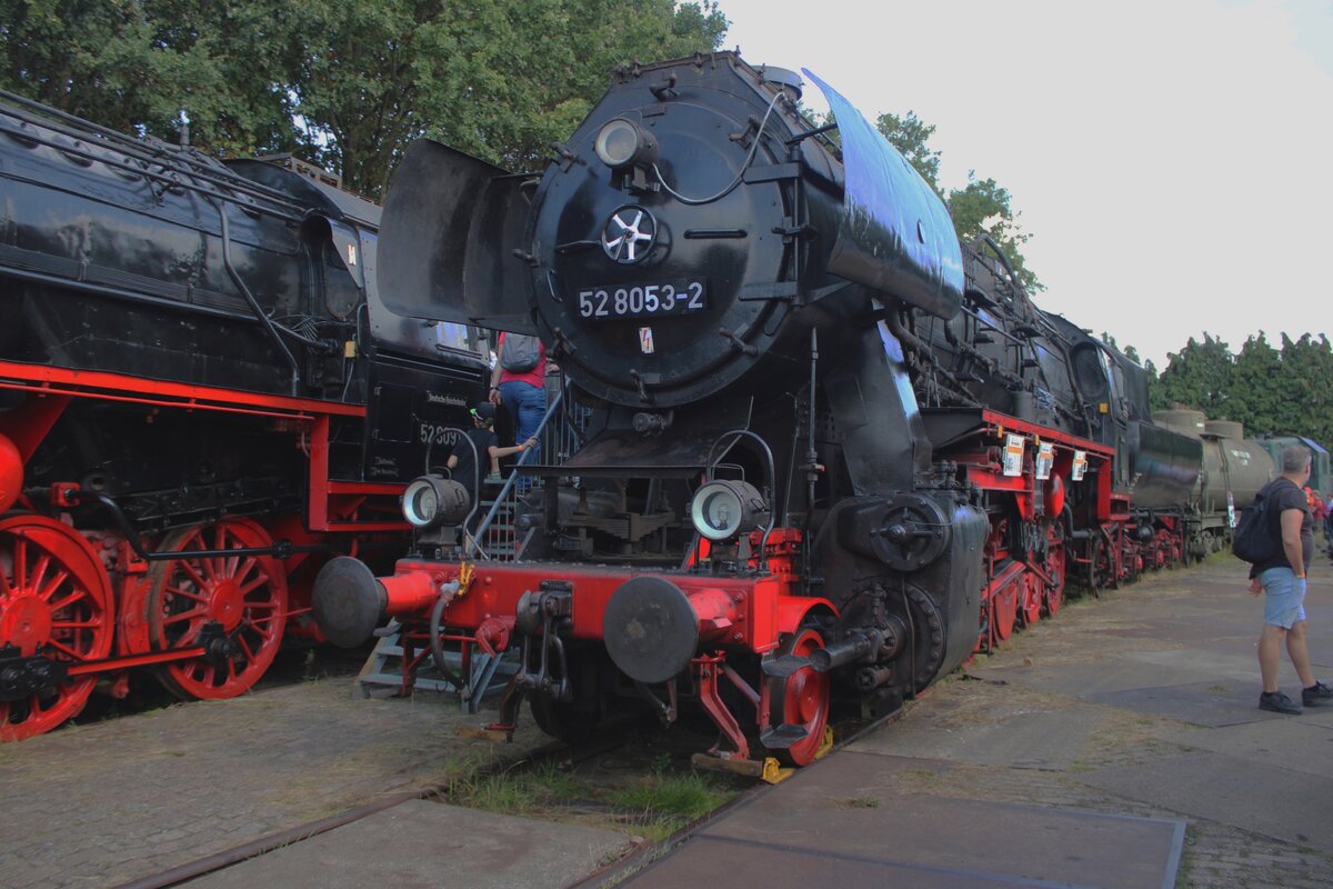 Ins Bw Beekbergen steht 52 8053 und wird am 6 September 2025 w�hrend Terug-naar-Toen fotografiert.