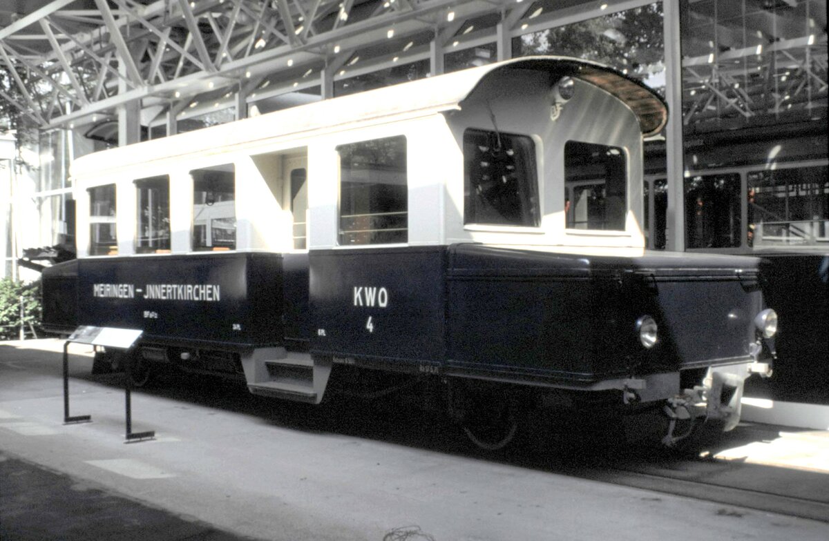 KWO BFa 2/2 Nr.4 Triebwagen der Meiringen-Innertkirchen Strecke im Verkehrshaus Luzern am 26.08.1999.
