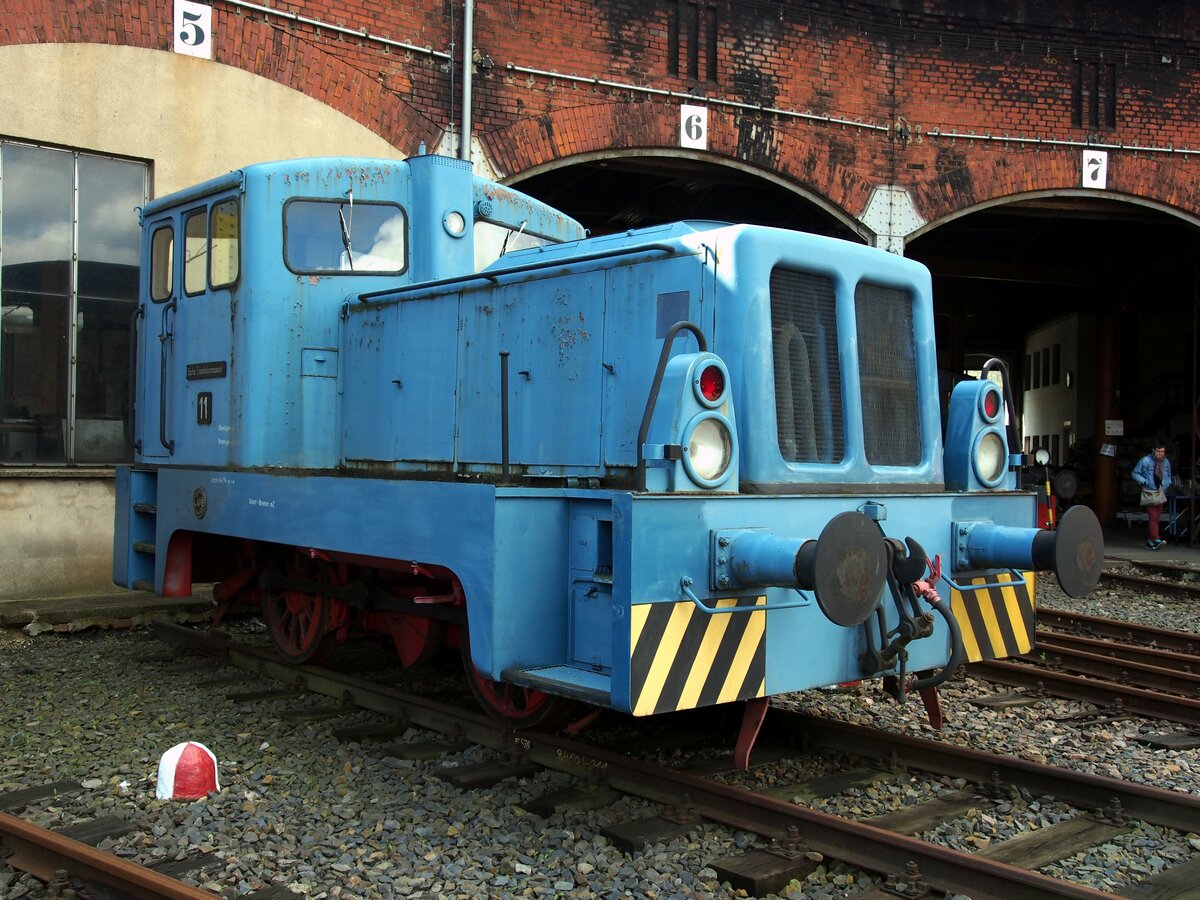 Lok 11( DR BR 102) im Sächsischen Eisenbahnmuseum in Chemnitz am 19.04.2017.