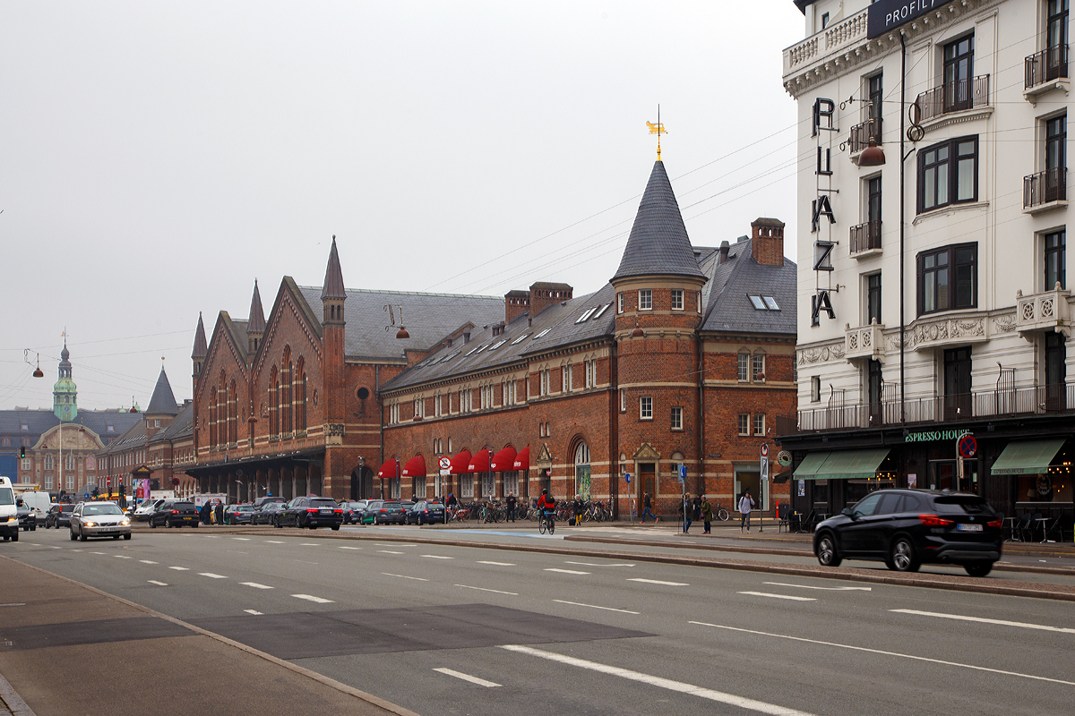 
Ostansicht vom Hauptbahnhof Kopenhagen (dän. Københavns Hovedbanegård) am 20.03.2019.