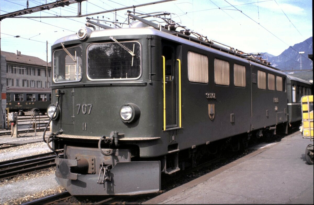 RhB Ge 6/6 II Nr.702 mit Namen Curia in Chur am 14.09.1980.