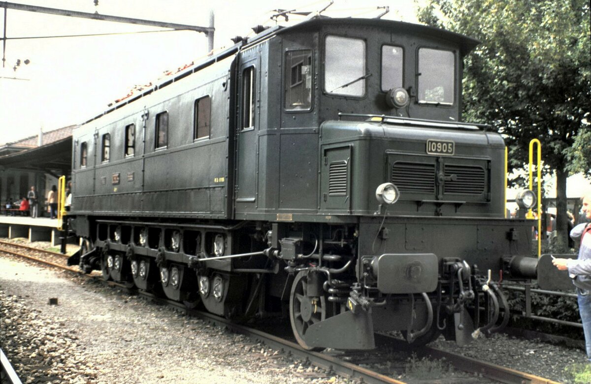 SBB Ae4/7 Nr.10 905 in Rorschach am 06.09.1998.