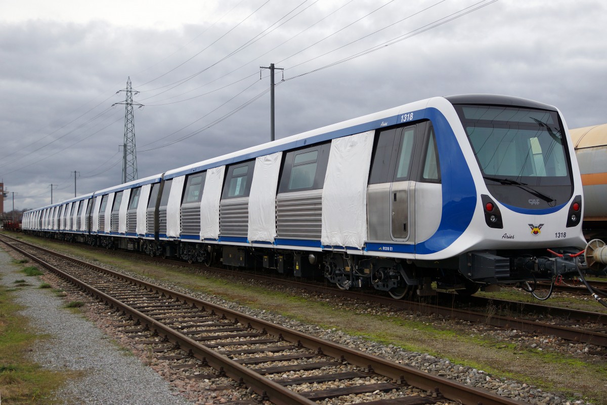 SBB Rangierbahnhof Muttenz: Am 1. Februar 2016 konnte von der Metro von Bucurest der neue CAF-Zug 1318/2318 bei einem Zwischenhalt in der Schweiz verewigt werden.
Foto: Walter Ruetsch
