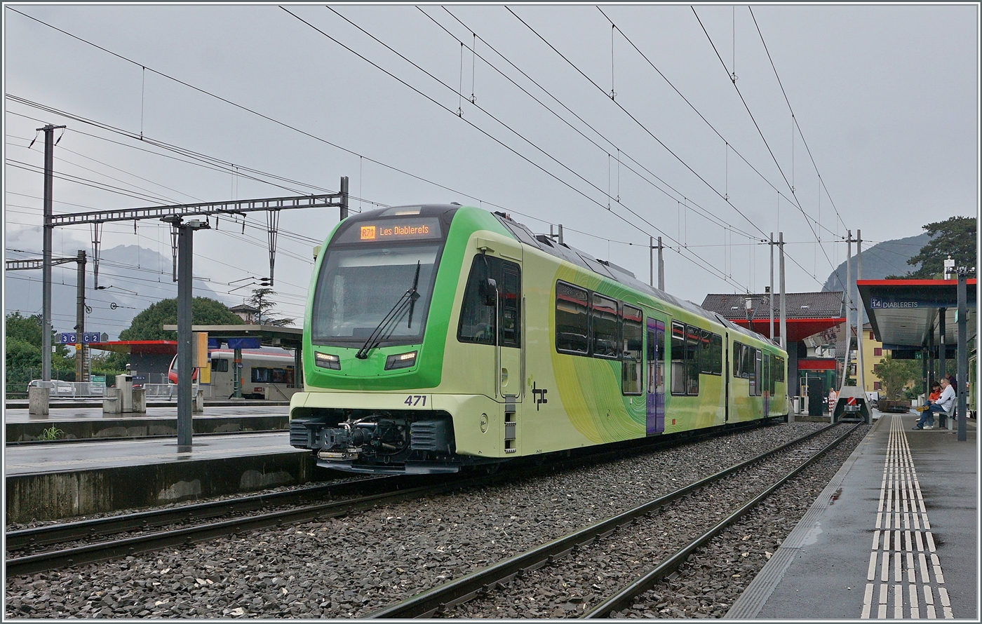 Der TPC ASD ABe 4/8 471 ist als R71 431 von Les Diablerets kommend in Aigle eigetroffen und wir nach einer knappen Stunde Wendezeit als R71 440 wieder nach Les Diablerets hochfahren. 

21. Juli 2024
