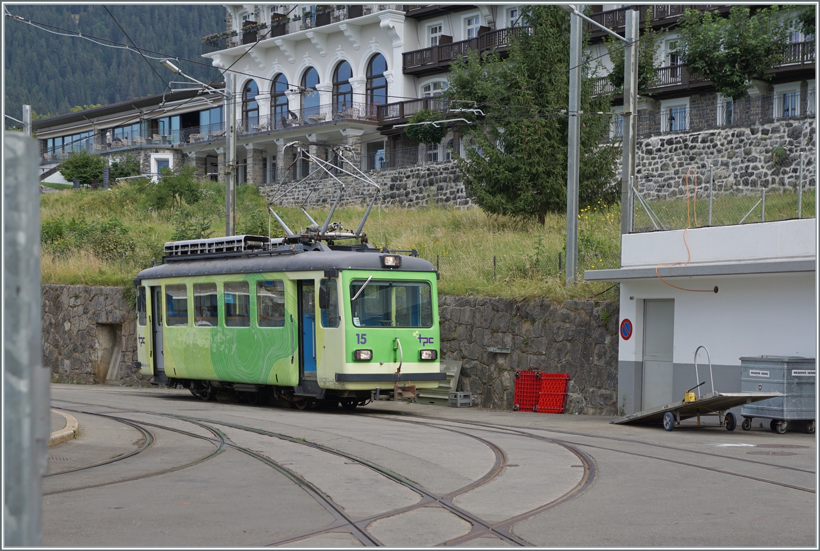 Weiterhin wird der TPC BVB Be 2/3 15 in Villars s/O zum Rangierdienst eingesetzt. 

19. August 2023