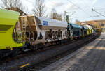 Vierachsiger offener Drehgestell-Schüttgutwagen mit Schwerkraft Entladung (Selbstentladewagen), 37 80 6985 008-8 D-GATXD, der Gattung Faccns (GATX Typ 8549) der GATX Rail Germany GmbH, am 04
