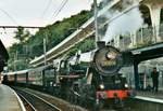 Am 10 September 1999 treft 26.101 mit ein Sonderzug aus Aachen West in Lüttich-Guillemins ein.