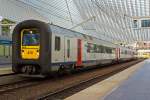   Die Gumminase SNCB/NMBS Triebzug AM 96 470 (AM = Automotrice) steht am 18.10.2014 im Bahnhof L�ttich-Guillemins als IC 933 nach Tournai bereit.