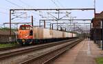 Northrail 322 220 127 (ex DSB MK 608) hat hier mit dem G�terzug f�r die SEL 181 Einfahrt in den Bhf Pattburg/DK.