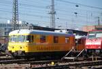 Gleismesszug mit 726 003-7 und 725 003-8 sowie eine für die Bereitschaft abgestellte 146 213-4 für den RE Doppelstockzug nach Stuttgart Hbf in Ulm am 16.10.2007.