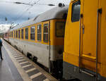Die 111 059-2 (91 80 6111 059-2 D-DBMP) der DB InfraGO AG, ex DB Netz AG / DB Netz Instandhaltung – Fahrwegmessung am 21 Oktober 2025, mit einem Messzug der DB Systemtechnik GmbH