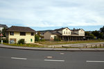   Blick auf das ehemalige Empfangsgebäude vom Bahnhof Olpe, sowie links das ehemalige Stellwerk Olpe Fahrdinstleiter (Of).