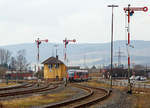   Der Desiro 642 697 / 642 197 (95 80 0642 697-6 D-DB / 95 80 0642 197-7 D-DB)  Thermalbad Wiesenbad  der Kurhessenbahn erreicht am 24.03.2018, als RB 42 von Brilon Stadt via Willingen nach
