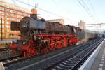 Am 5 Dezember 2014 posiert ein SSN-Sonderzug mit 011 075 in 's-Hertogenbosch.