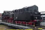 Am 19 September 2015 steht 44 0093 ins Bw Arnstadt auf die Drehscheibe.