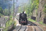 052 740-8 im letzten Steigungsabschnitt der Geslinger Steige am 11.09.2010.