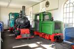 Feldbahn Dampflok Nr.5 von Hersteller Jung Bauart Bnzt (Hidalgo) Baujahr 1935 und Diesellok (Deutz  OME 117 ) Bauart B-d Baujahr 1937, Fabrik-Nummer 21197; im Deutschen Dampflok-Museum Neuenmarkt-Wirsberg am 03.09.2011.