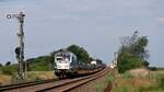 RDC/RAG 247 909 muss am Esig in Klanxb�ll Richtung Nieb�ll warten. Klanxb�ll 28.06.2026