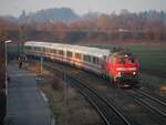 218 429-9 und 218 mit RE 2013 Allgäu in Vöhringen am 24.01.2022.