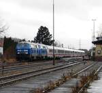 IC Allgäu 2012   218 Doppel  Schlümpfe   218 054 und 218 057 in Vöhringen am 04.12.2021.