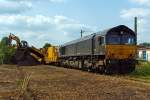 Die MRCE 653-09 (92 80 1266 119-7 D-DISPO) eine EMD JT42 CWRM (Class 66/9) am 13.07.2013 in Ehringshausen (Lahn-Dill-Kreis) an der KBS 445 (Dillstecke).
