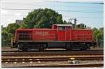 Die 294 576-4 (V90 remotorisiert), ex DB 290 076-9, der DB Schenker Rail Deutschland AG fährt am 27.08.2013 durch den Hbf Dresden.