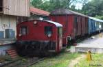Bei der Tour auf der Lokalbahn Bad Endorf - Obing am See wurde diese DB K�f II 323 699-9 gesichtet, fotografiert aus dem Zug heraus in Amerang am 08.07.2012  --> Hersteller:  Fa.