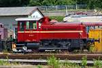   Die 332 901-8 der RE (Rheinische Eisenbahn GmbH) eine Tochtergesellschaft der Eifelbahn Verkehrsgesellschaft mbH (EVG), ex RAR V 240.01  Kamila , ex DB 332 901-8, ex DB Köf 11 063, abgestellt