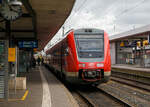 Zwei gekuppelte Bombardier  RegioSwinger , Dieseltriebwagen mit Neigetechnik der BR 612, stehen am 22.11.2022 als RE40/RE41 im Hauptbahnhof N�rnberg zur Abfahrt bereit.