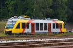  Der Vectus VT 206 ABp (95 80 0640 106-0 D-VCT) im HLB-Design steht am  02.08.2014 beim Bahnhof Siershahn (Westerwald).