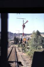 798 652-4 Ulmer Spatz, dem Triebwagenführer über die Schulter gesehen bei Ulm am 20.09.1997.