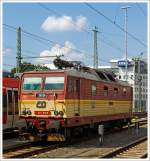Die ČD 371 015-9  V�clav   ex ČD 372 015-8, ČSD 372 015-8 steht am 27.08.2019 beim Hbf Dresden.